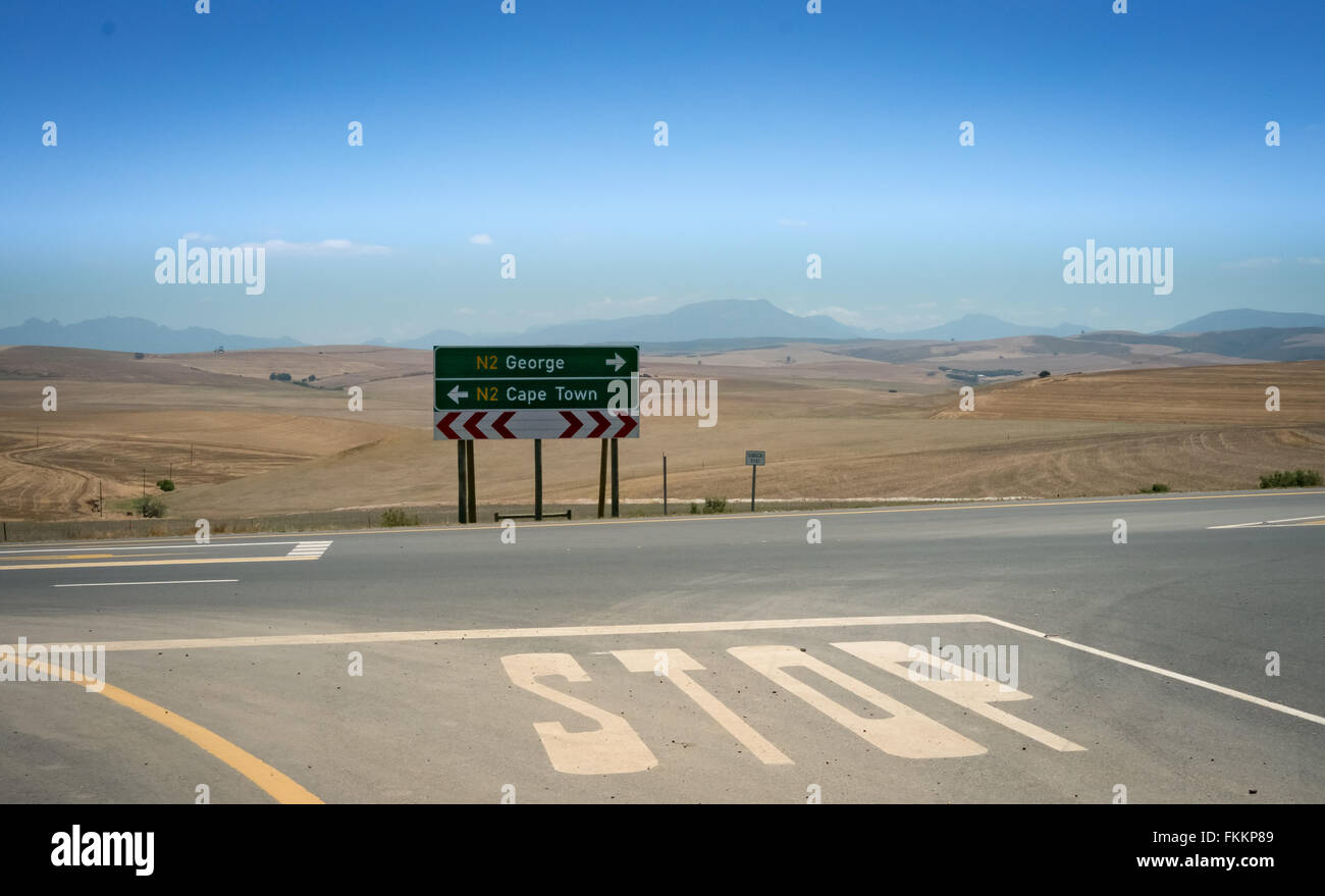 The N2 road from George to Cape Town at Dassiesfontein, Garden Route, South Africa Stock Photo