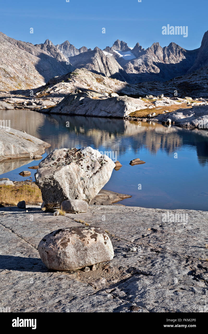 WY01237-00...WYOMING - Morning at a small lake in the Titcomb Basin area of the Wind River Range in the Bridger Wilderness Area. Stock Photo