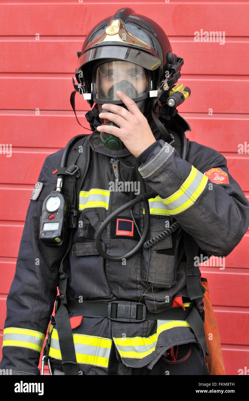 Fireman spain hi-res stock photography and images - Alamy