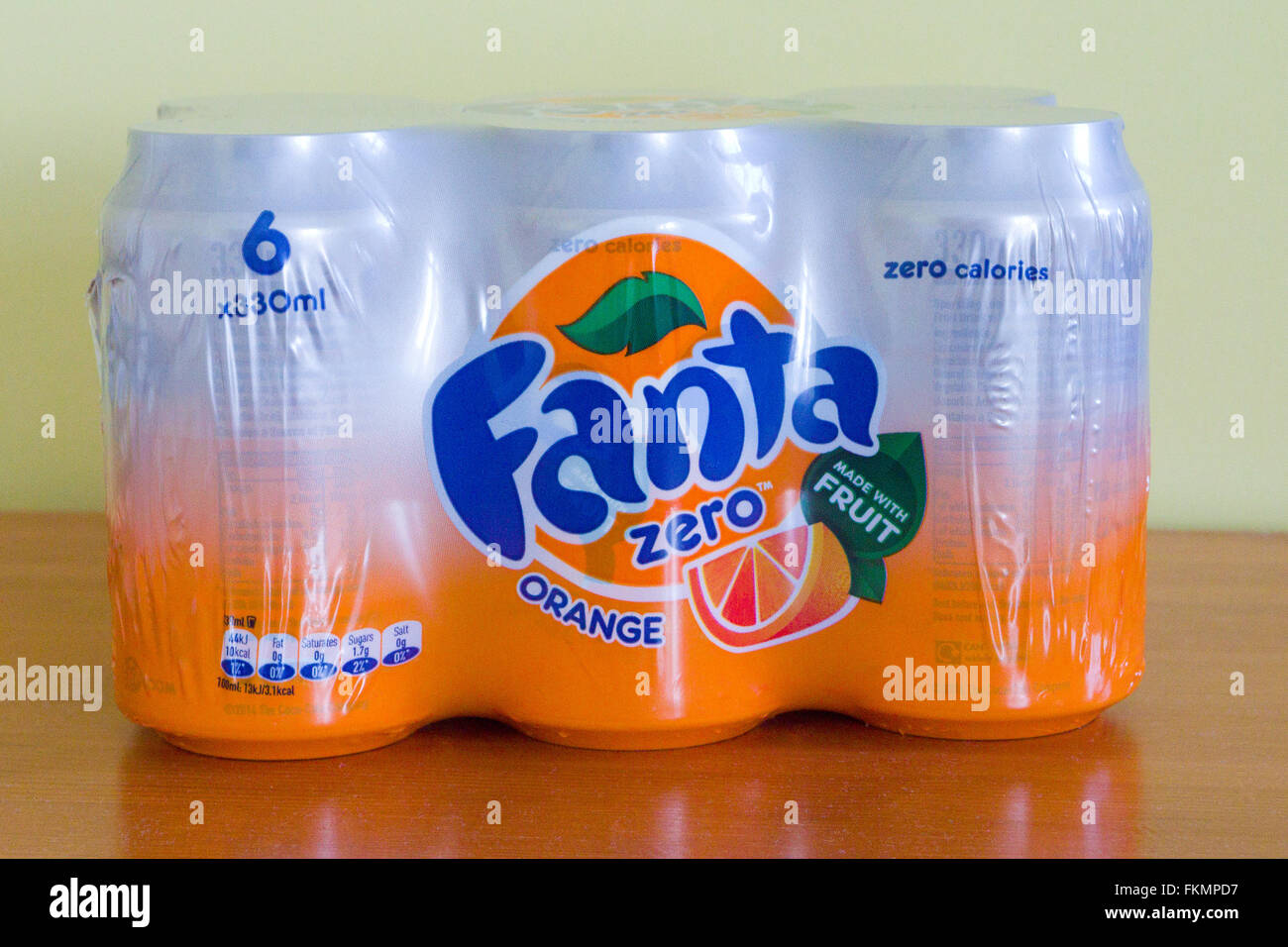 330 ml cans hires stock photography and images Alamy