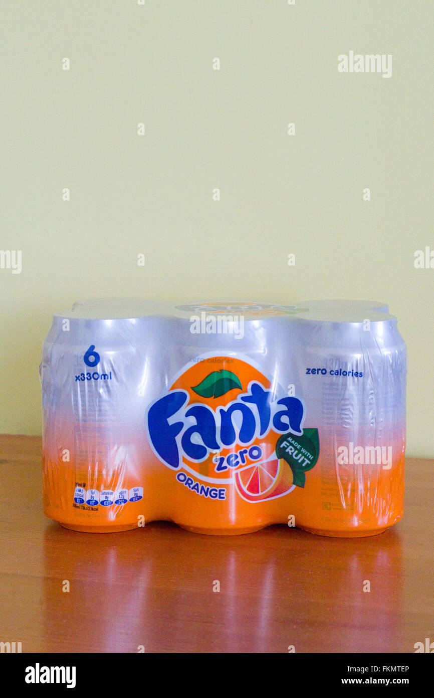 Fanta grape hi-res stock photography and images - Alamy