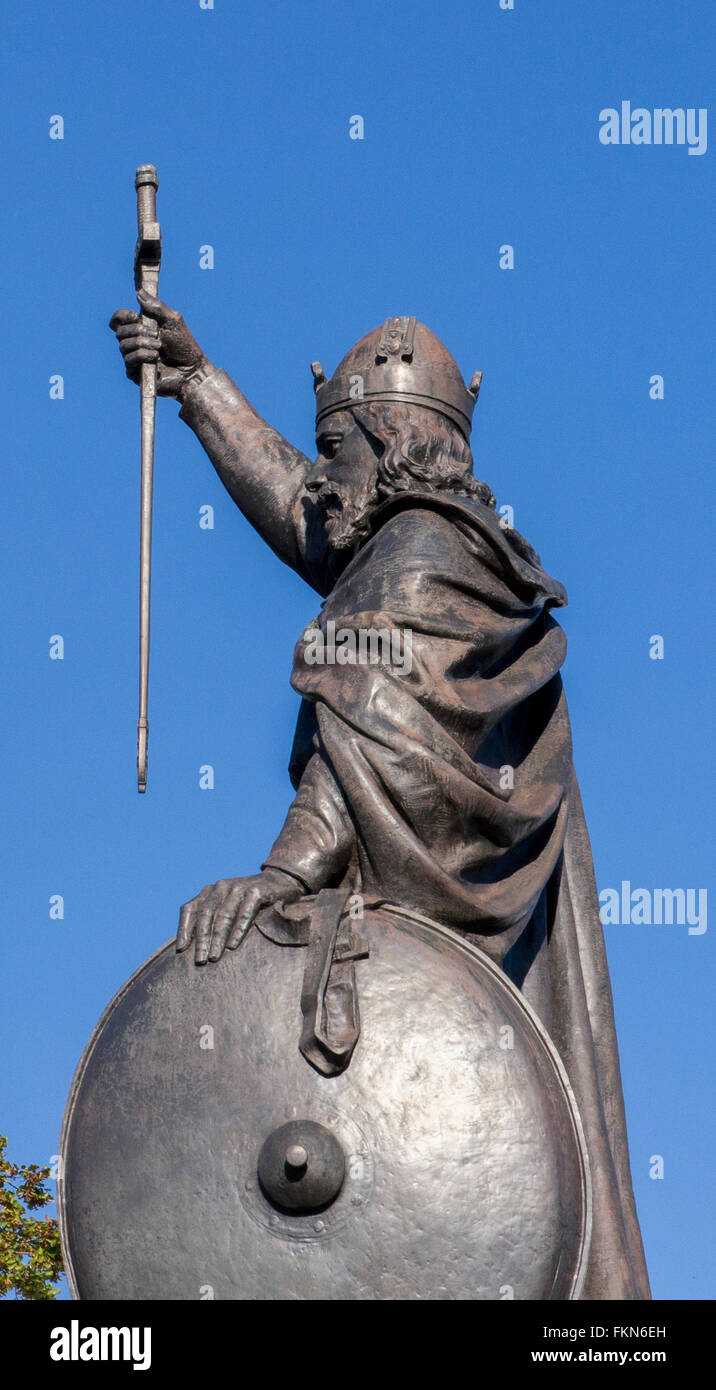 King Alfred Statue, Winchester Stock Photo Alamy
