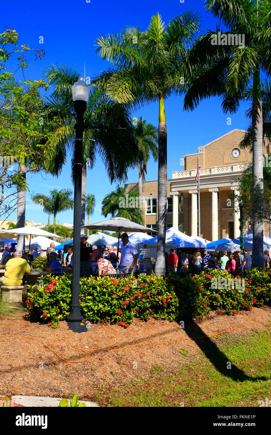People at the Punta Gorda farmers market on a sunny January Saturday in