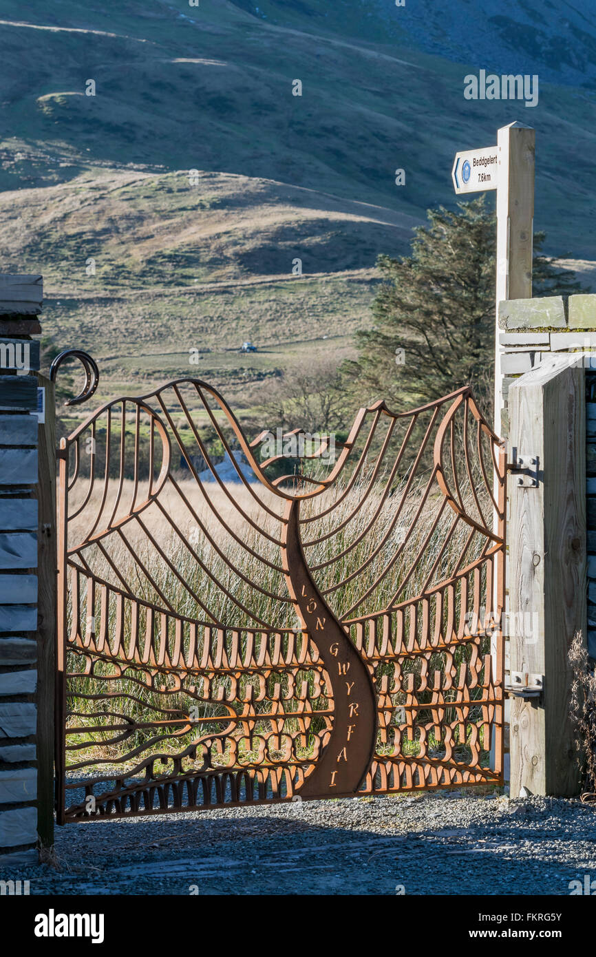 Lon Gwyrfai cycle, walking and horse track crossing the Lyn y Gadder sssi site from Rhyd-ddu to Bedgelert in Snowdonia Stock Photo