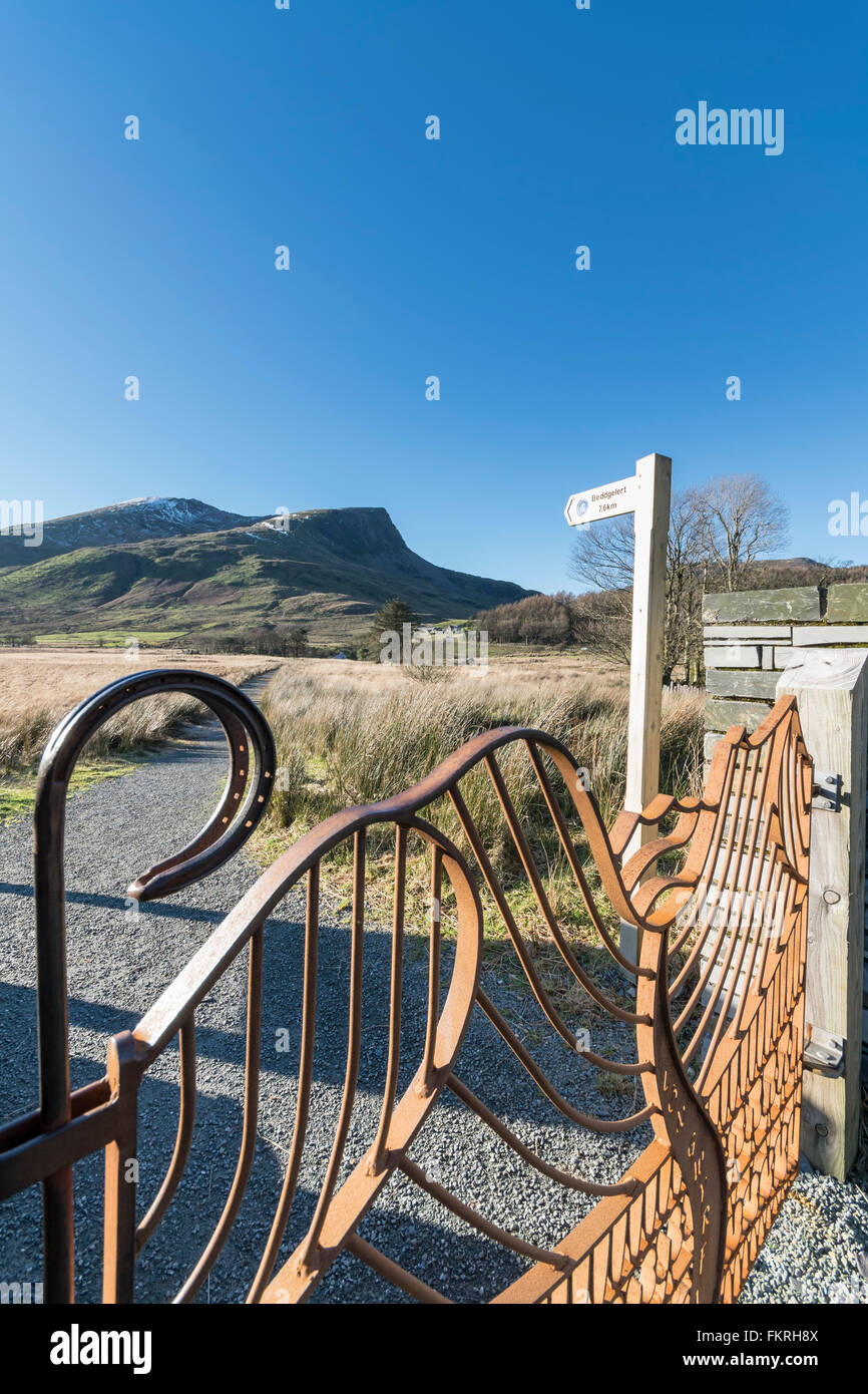 Lon Gwyrfai cycle, walking and horse track crossing the Lyn y Gadder sssi site from Rhyd-ddu to Bedgelert in Snowdonia Stock Photo