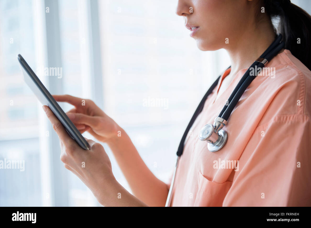 Young japanese nurse hi-res stock photography and images - Alamy