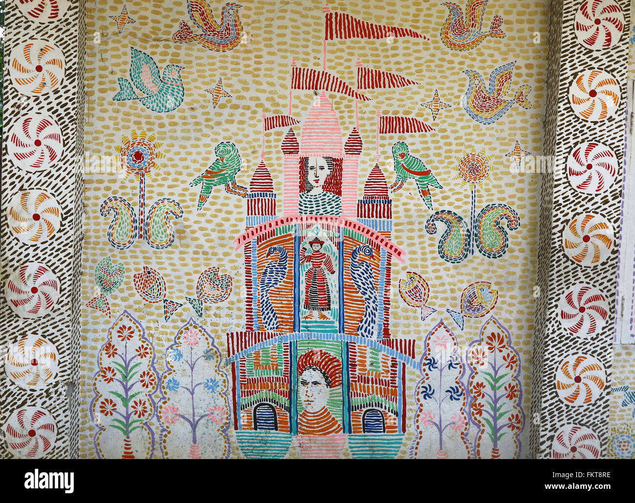 Dhaka 2016. Bangladeshi traditional wall art in Dhaka Stock Photo Alamy