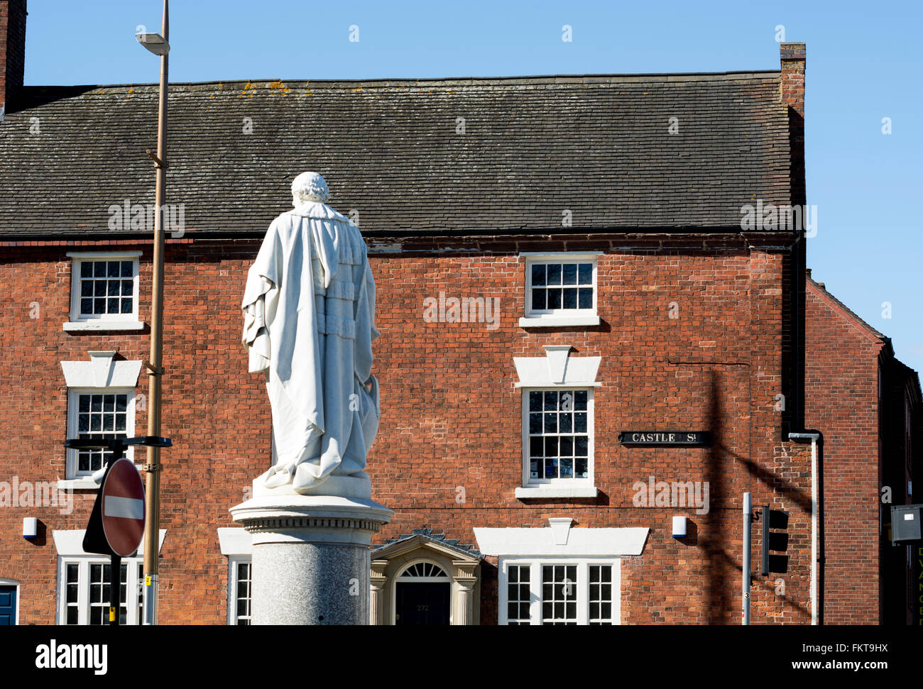 Castle Street and Earl of Dudley statue, Dudley, West Midlands, England, UK Stock Photo