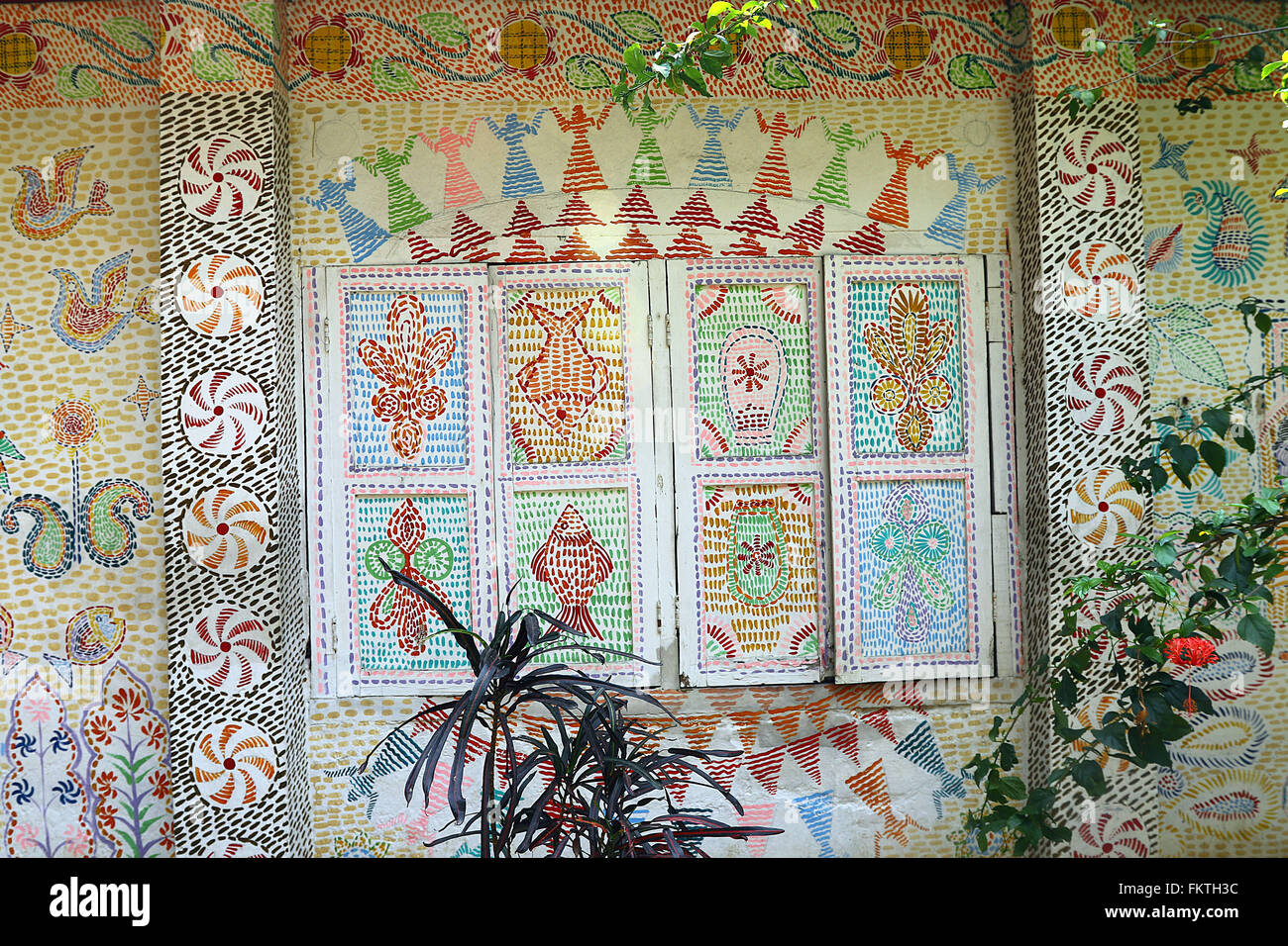 Dhaka 2016. Bangladeshi traditional wall art in Dhaka Stock Photo Alamy