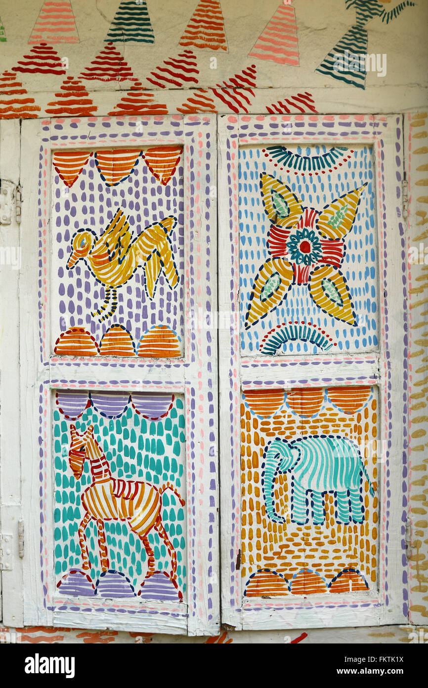 Dhaka 2016. Bangladeshi traditional wall art in Dhaka Stock Photo Alamy