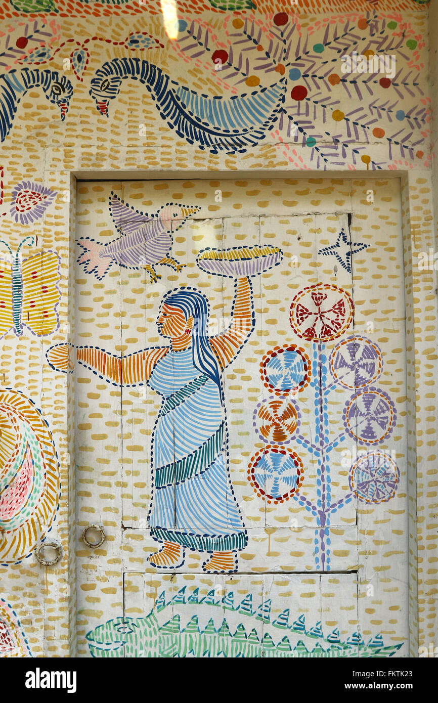 Dhaka 2016. Bangladeshi traditional wall art in Dhaka Stock Photo Alamy