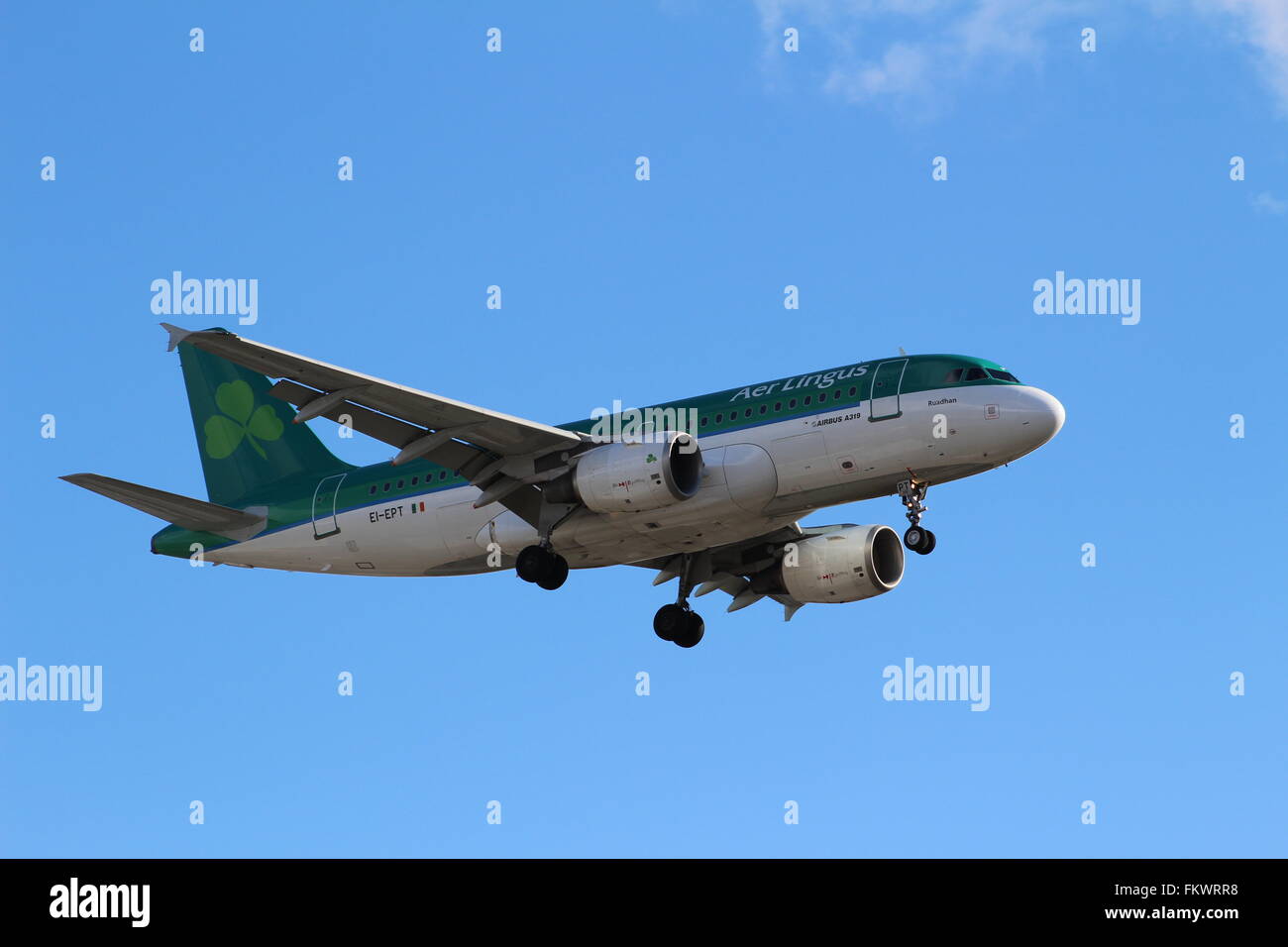 Aer Lingus A319 landing at London Heathrow Airport Stock Photo