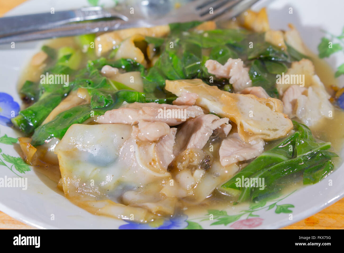 The Best Thai Dishes, Wide Rice Noodles Pork in Thick Gravy, Thai