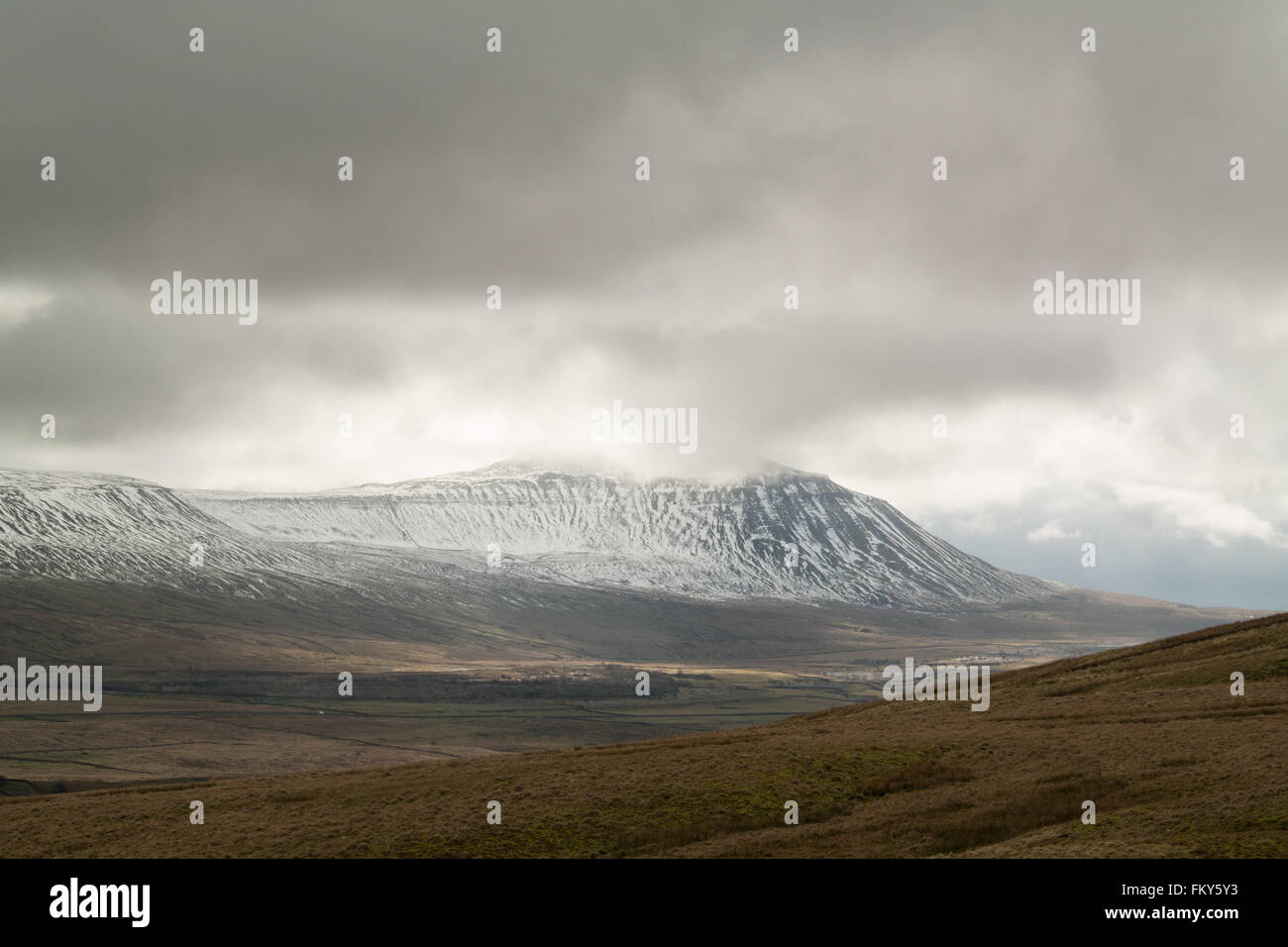 Dales National Park, Yorkshire, UK. 10th March, 2016.Weather news. The
