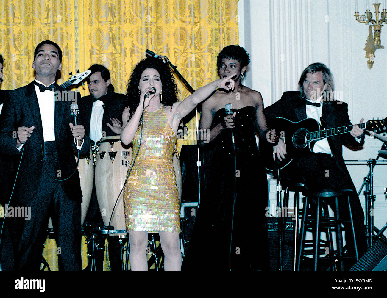 Washington, DC., USA, 18th June, 1991 Gloria Estefan performs in the East Room of the White House as the evenings entertainment for the State Dinner honoring President Fernando Collor de Mello of Brazil.  Estefan, who was invited to perform for Collor because she can sing in Portuguese as well as English and Spanish sometimes, it would seem, simultaneously. Credit: Mark Reinstein Stock Photo