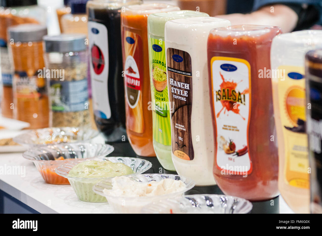 https://c8.alamy.com/comp/FM6G0X/selection-of-condiments-samples-on-display-in-a-fast-food-shop-FM6G0X.jpg