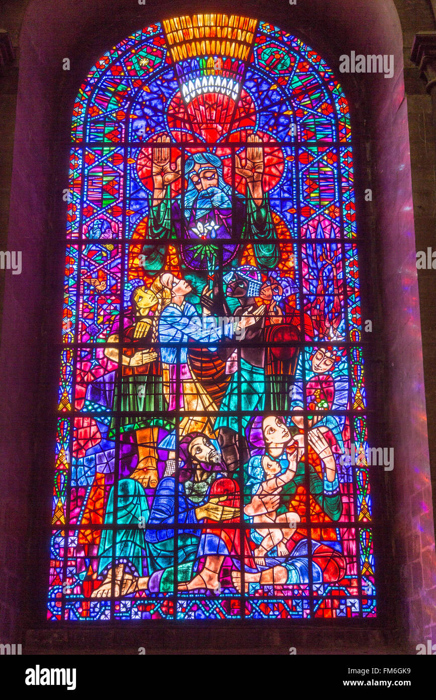 Stained Glass window by Ervin Bossanyi depicting peace among the