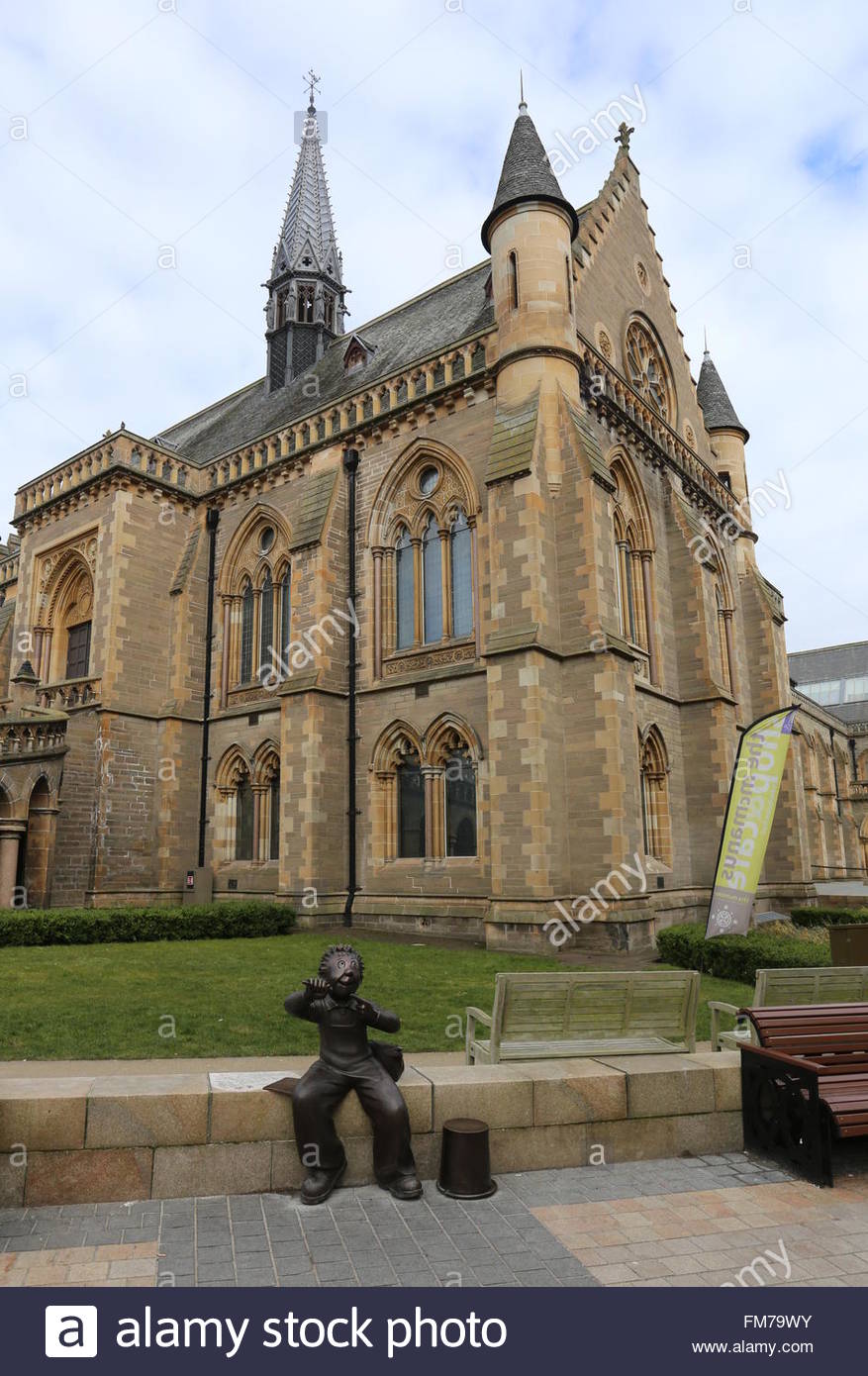 Oor Wullie Statue Dundee Stock Photos & Oor Wullie Statue Dundee Stock