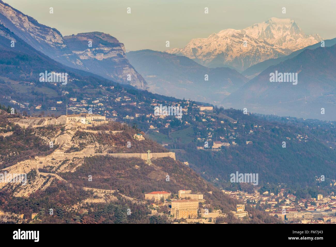France, Isere, Grenoble, La Bastille Fort (19th century) on the foothills of the Chartreuse massif and overlooking the city of Grenoble, Mont-Blanc massif (alt : 4809 m) in the background Stock Photo