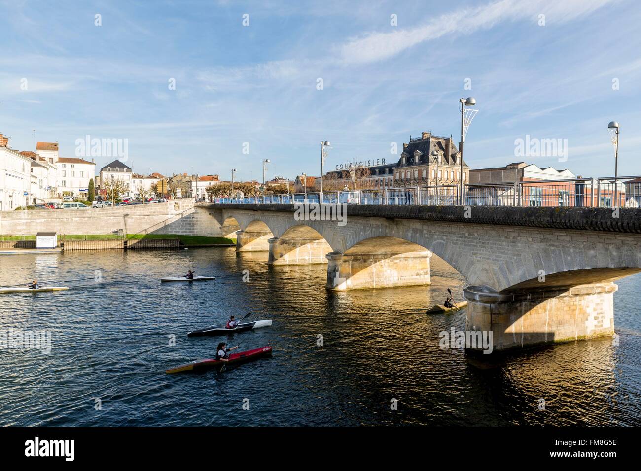 France, Charente, Jarnac, canoeing on the Charente Stock Photo