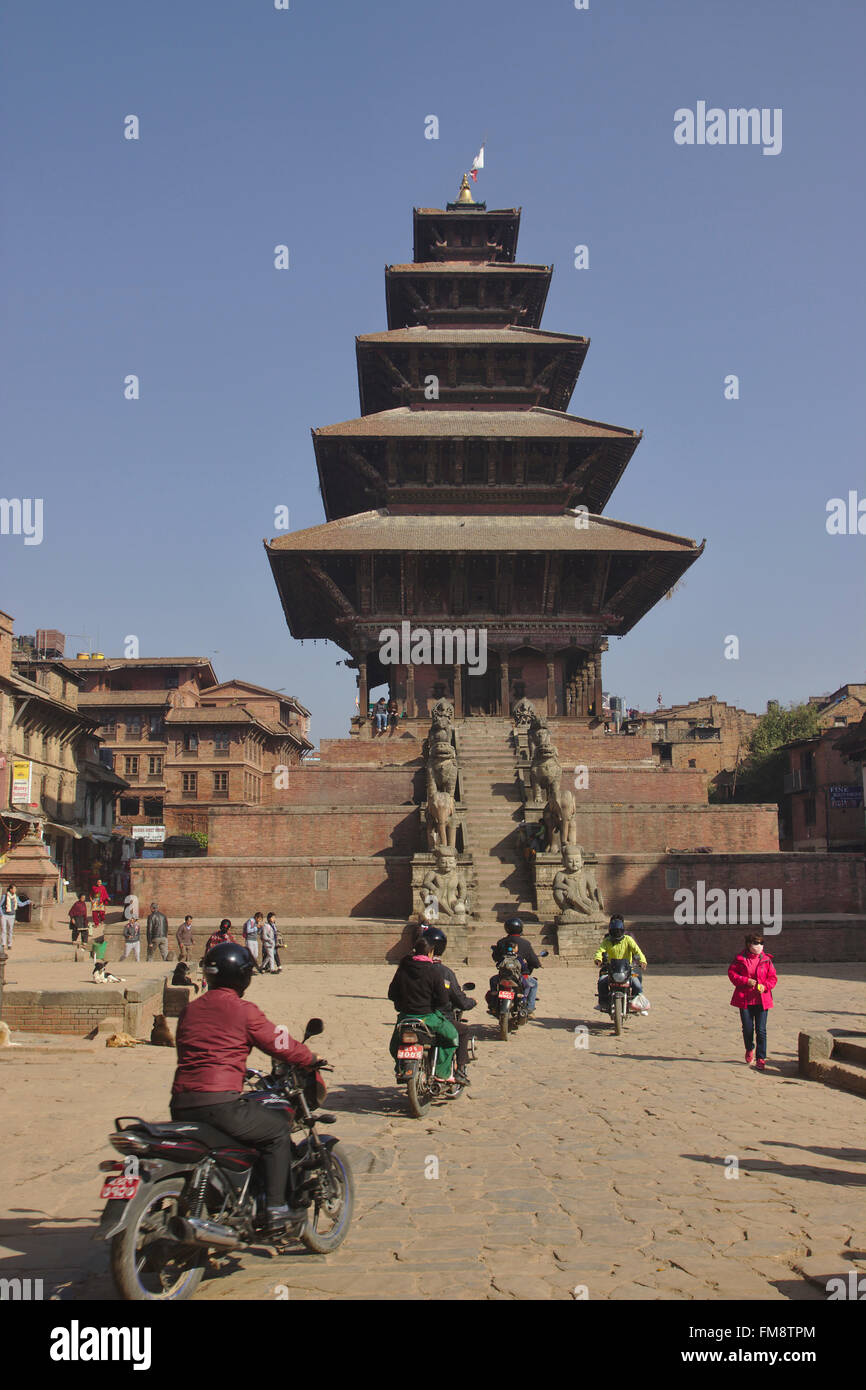 Motorbikes in front of Nyatapola Temple on Taumadhi Tole. Bhaktapur, Nepal Stock Photo