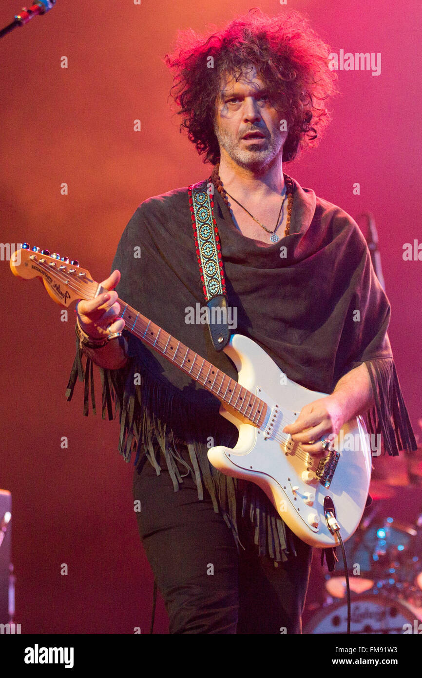 Doyle bramhall ii hires stock photography and images Alamy