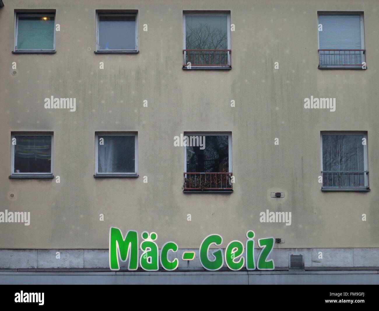 Discount shop Mäc-Geiz (Mac Meanness) in Berlin - February 2016 Stock Photo
