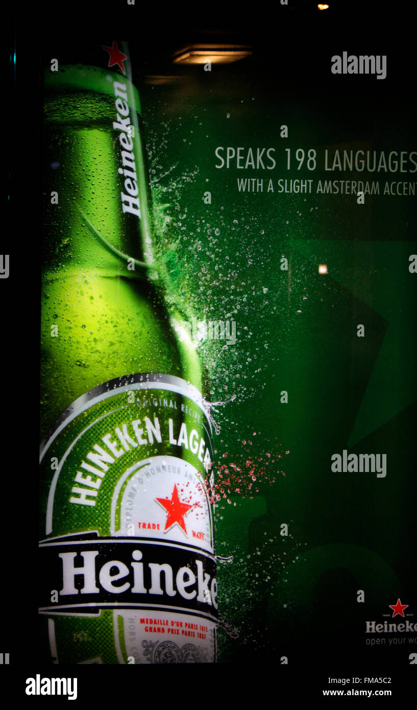 Markenname: 'Heineken', Dezember 2013, Berlin. Stock Photo