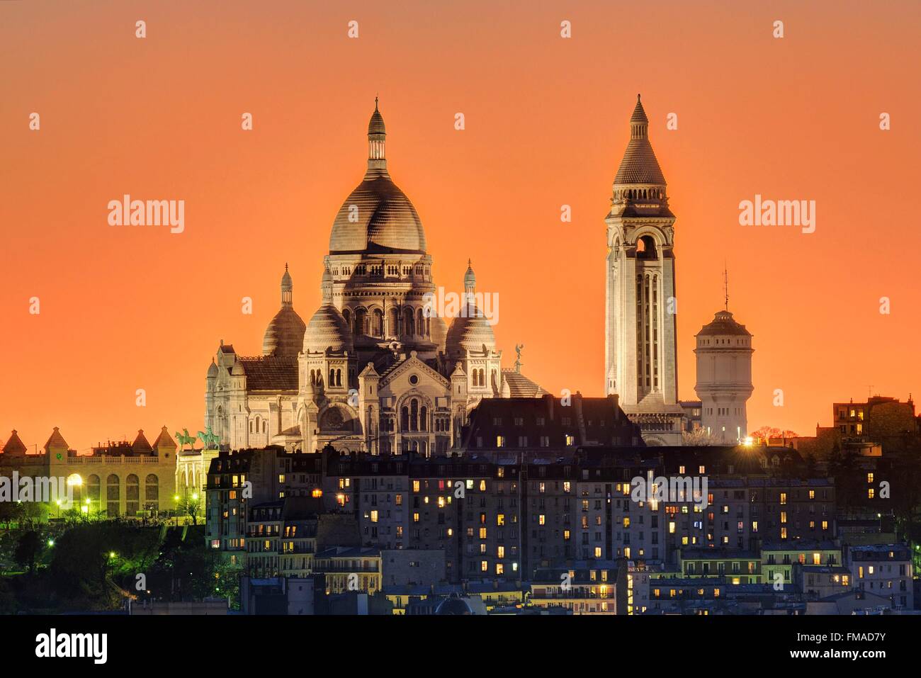 France, Paris, the Sacred Heart (Sacre Coeur) basilica on the hill of Montmartre Stock Photo