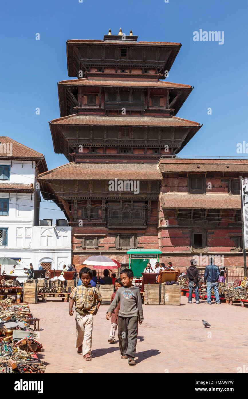 Nepal, Bagmati zone, Kathmandu, Durbar square listed as World Heritage by UNESCO, Basantapur square before Basantapur tower Stock Photo
