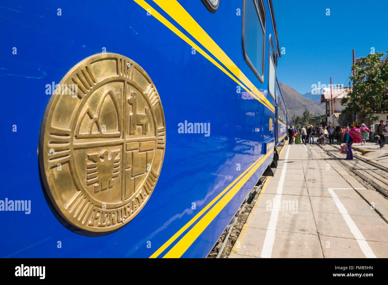 Peru, Cusco Province, Incas Sacred Valley, Ollantaytambo, the train ...