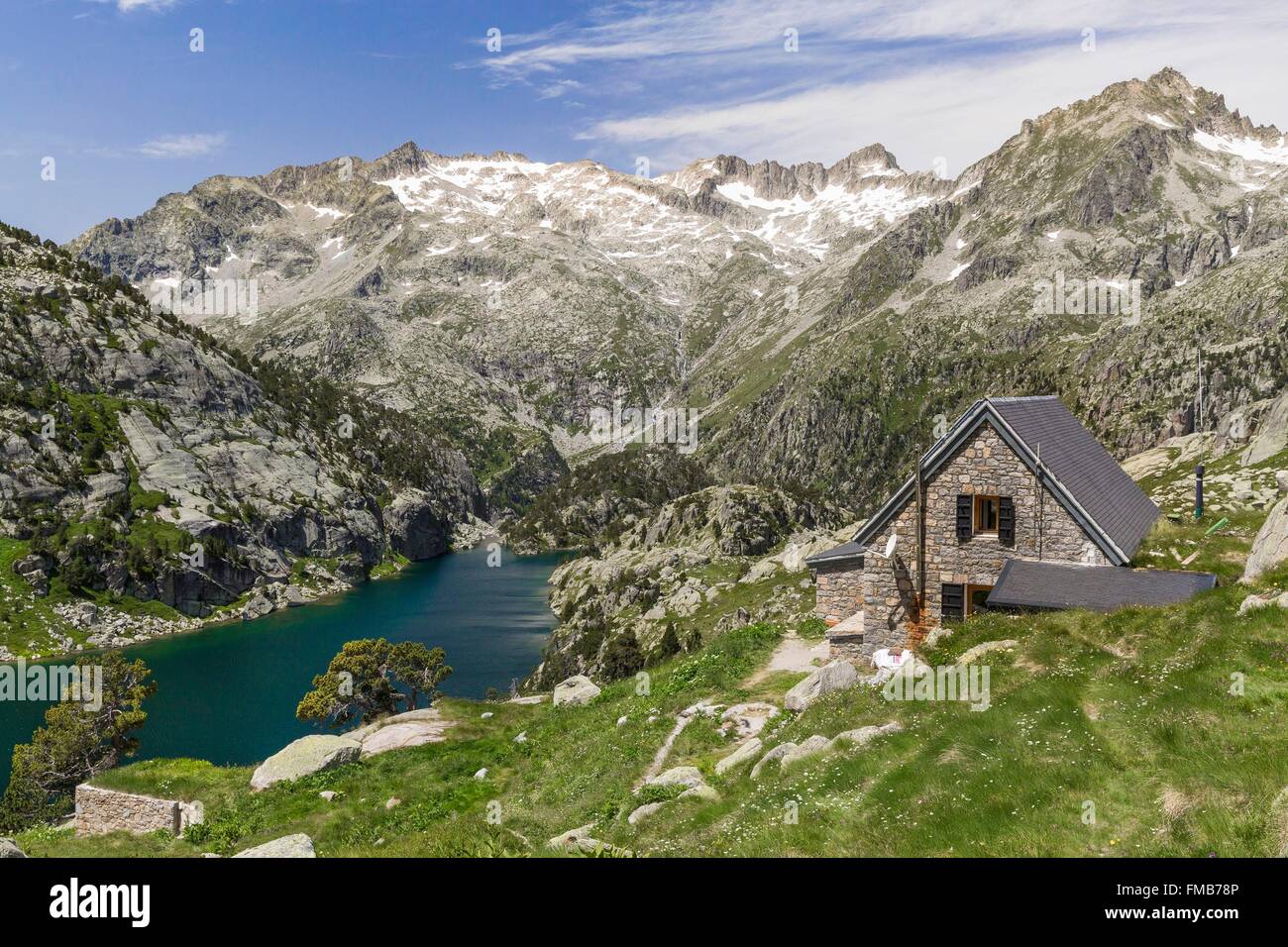 Spain, Catalonia, Val d'Aran, Arties, Aigüestortes i Estany de Sant Maurici National Park, Negre lake, Ventosa i Calvell refuge Stock Photo