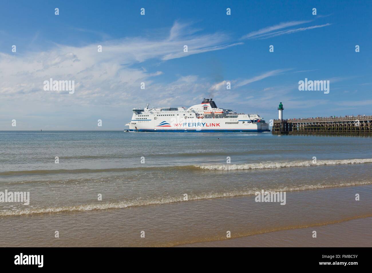 France, Pas de Calais, Calais, My Ferry Link ferry leaving the port of Calais Stock Photo