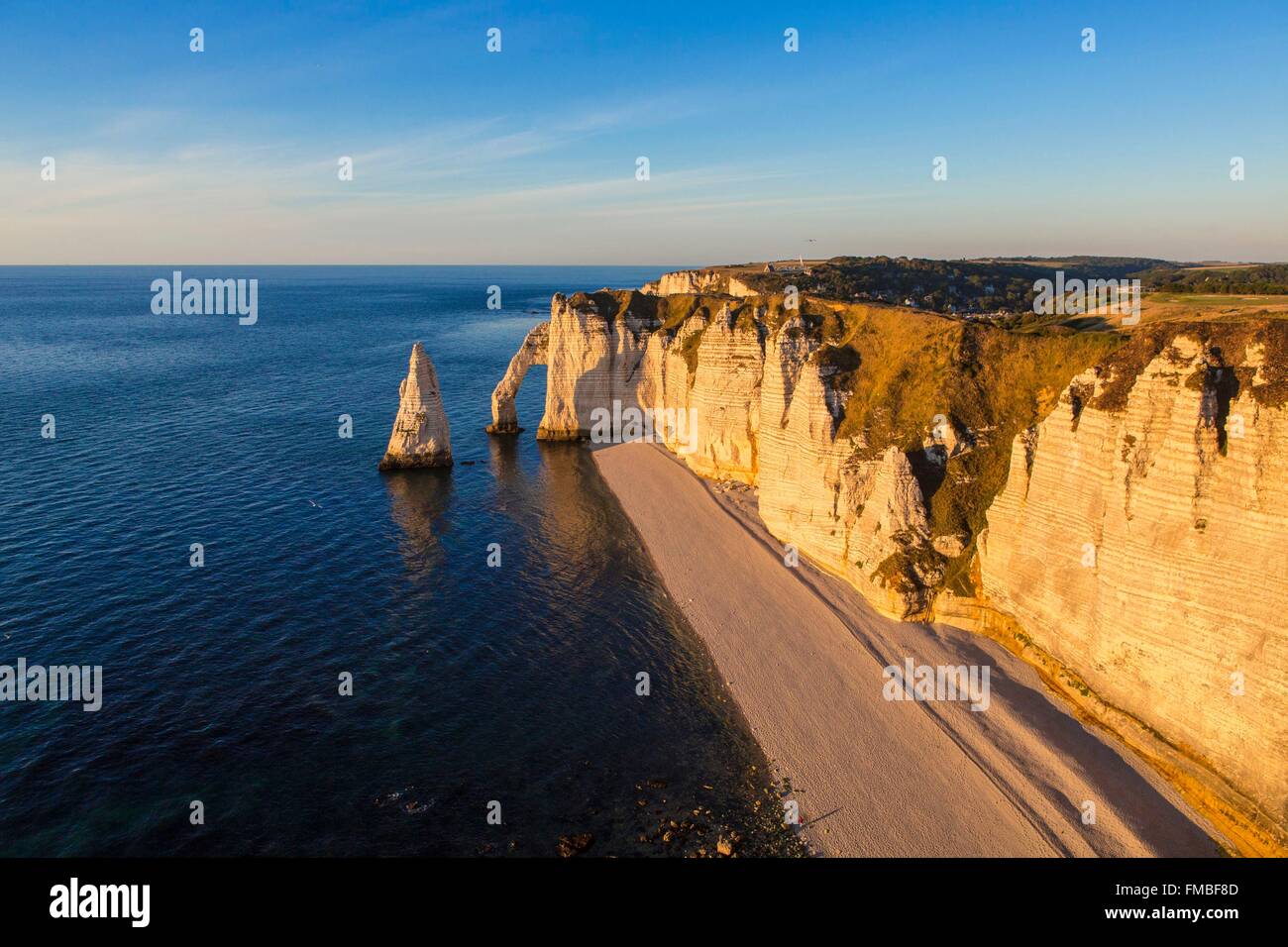 France, Seine Maritime, Caux, Alabaster Coast, Etretat, the Aval cliff ...