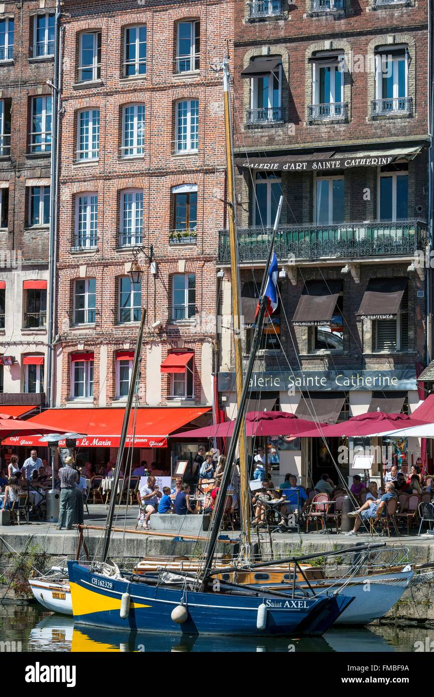 France, Calvados, Pays d'Auge, Honfleur Vieux Bassin (old harbour) and