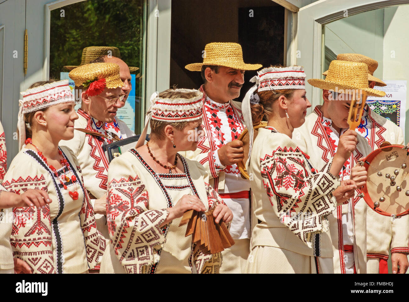 The folklore group dance and sing on street in Vitebsk Stock Photo Alamy