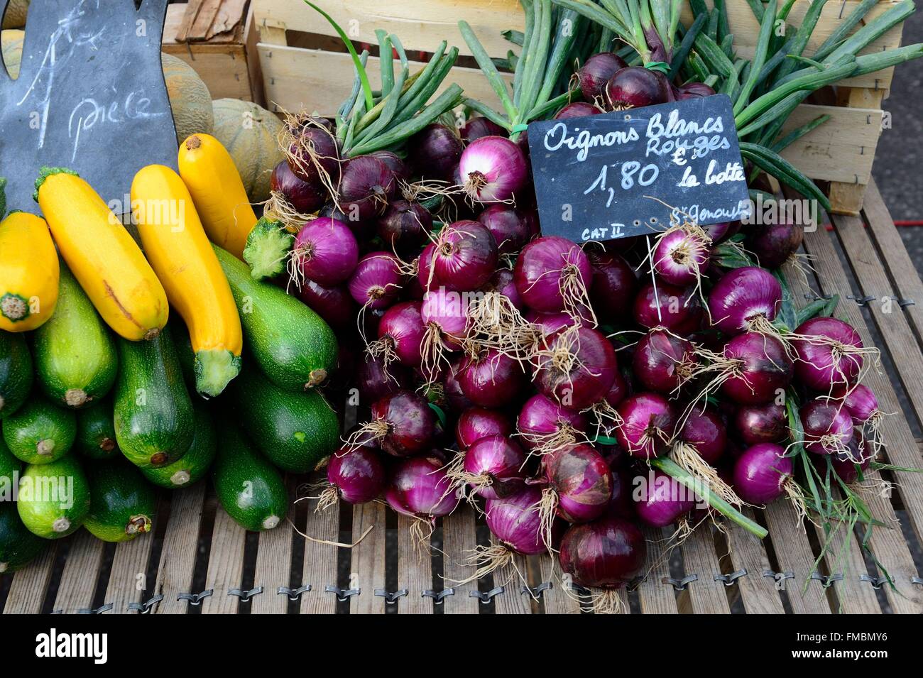 France, Indre et Loire, Tours, Halles market, onions Stock Photo