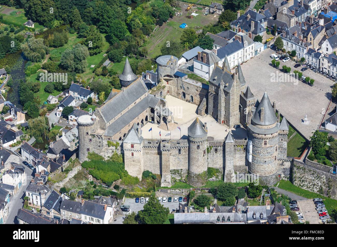 France, Ille et Vilaine, Vitre, stop on the Way of Saint Jacques de Compostelle listed as World Heritage by UNESCO, the castle Stock Photo