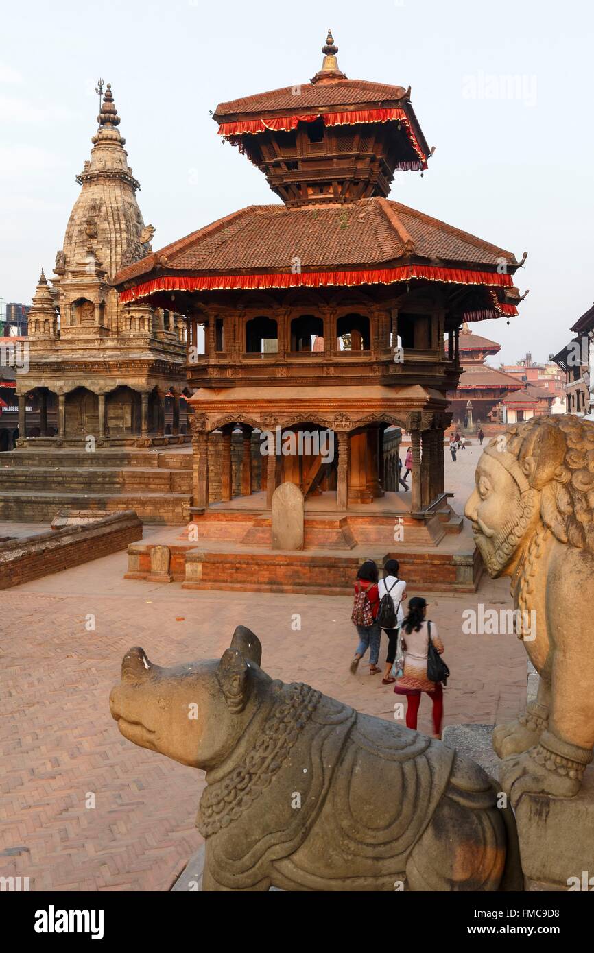 Nepal, Bagmati zone, Bhaktapur, listed as World Heritage by UNESCO, Durbar Square, Chyasilin Mandap and Vatsala Durga Stock Photo