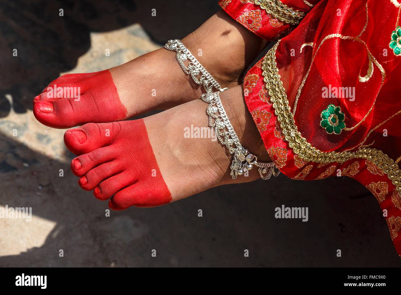 Nepal, Bagmati zone, Bhaktapur, Bel Bibaha ceremony (marriage with bael, Siva fruit symbol), painted feet Stock Photo