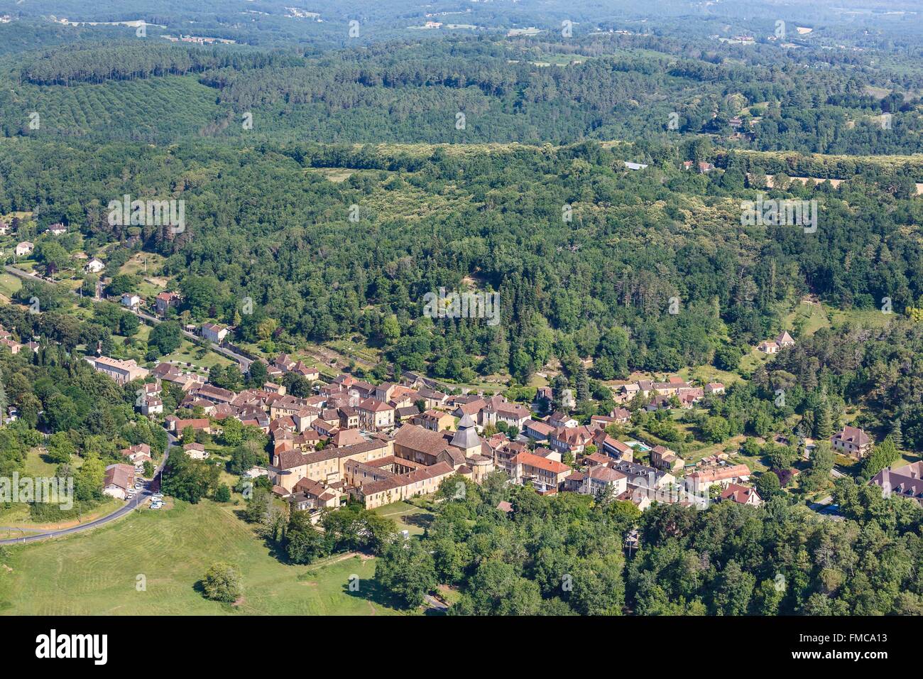 France, Dordogne, Le Buisson de Cadouin, Cadouin, the village and Notre