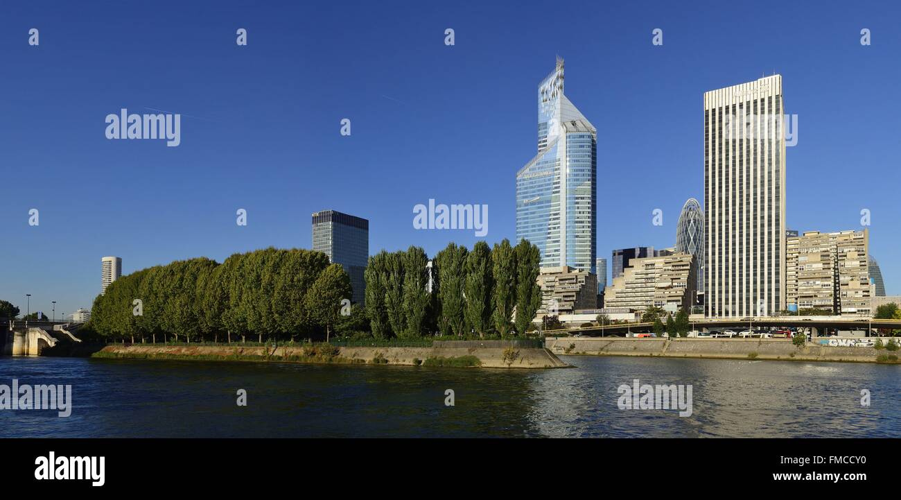 France, Hauts de Seine, La Defense from the Seine river Stock Photo