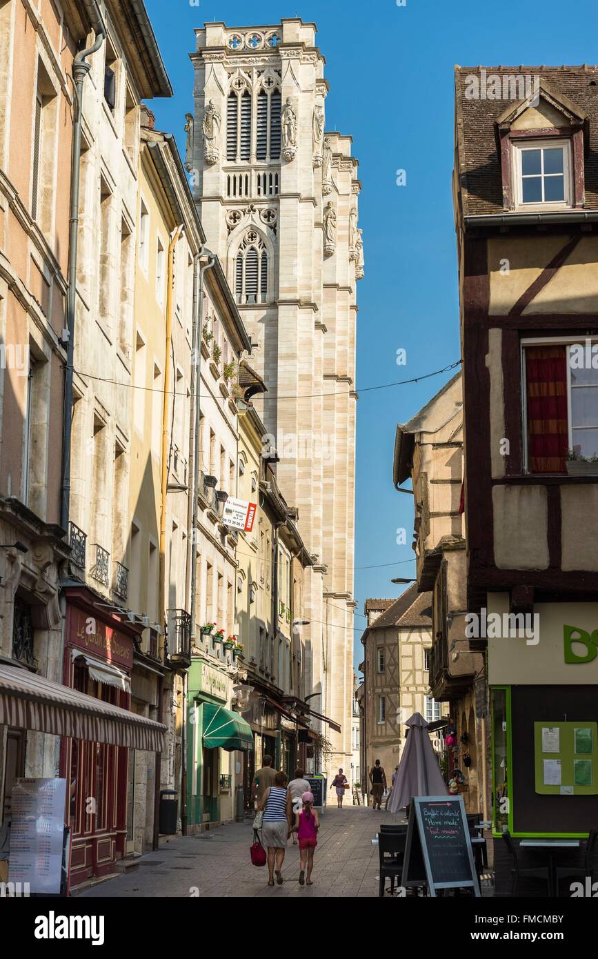 1 C Rue De Bourgogne Chalon Sur Saone France, Saone et Loire, Chalon sur Saone, rue aux Fevres in the old