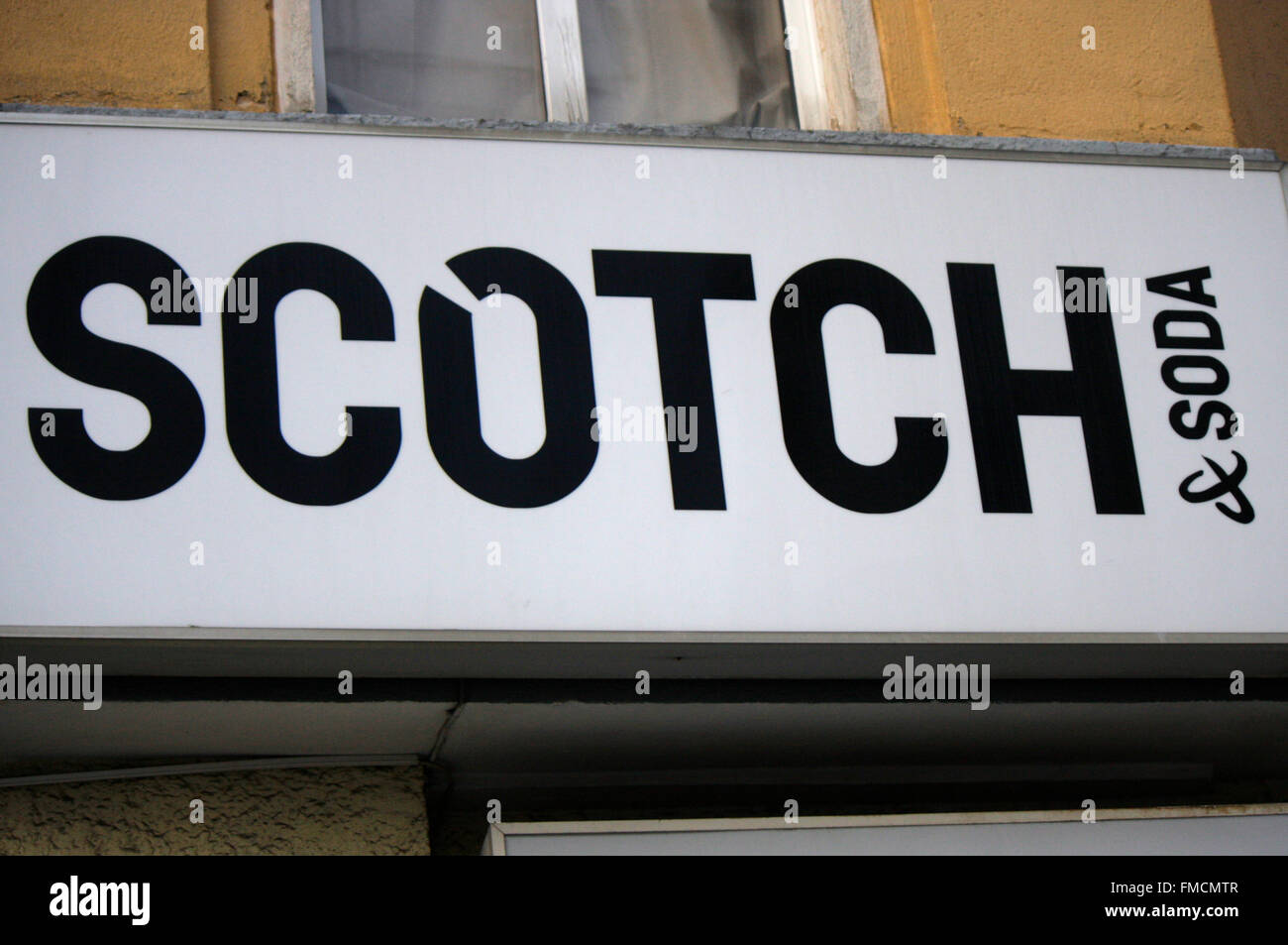 Markenname: 'Scotch and soda', Berlin. Stock Photo