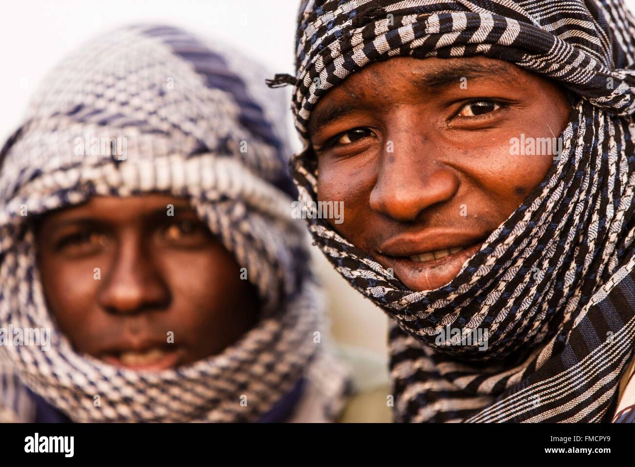 Senegal two people hi-res stock photography and images - Alamy