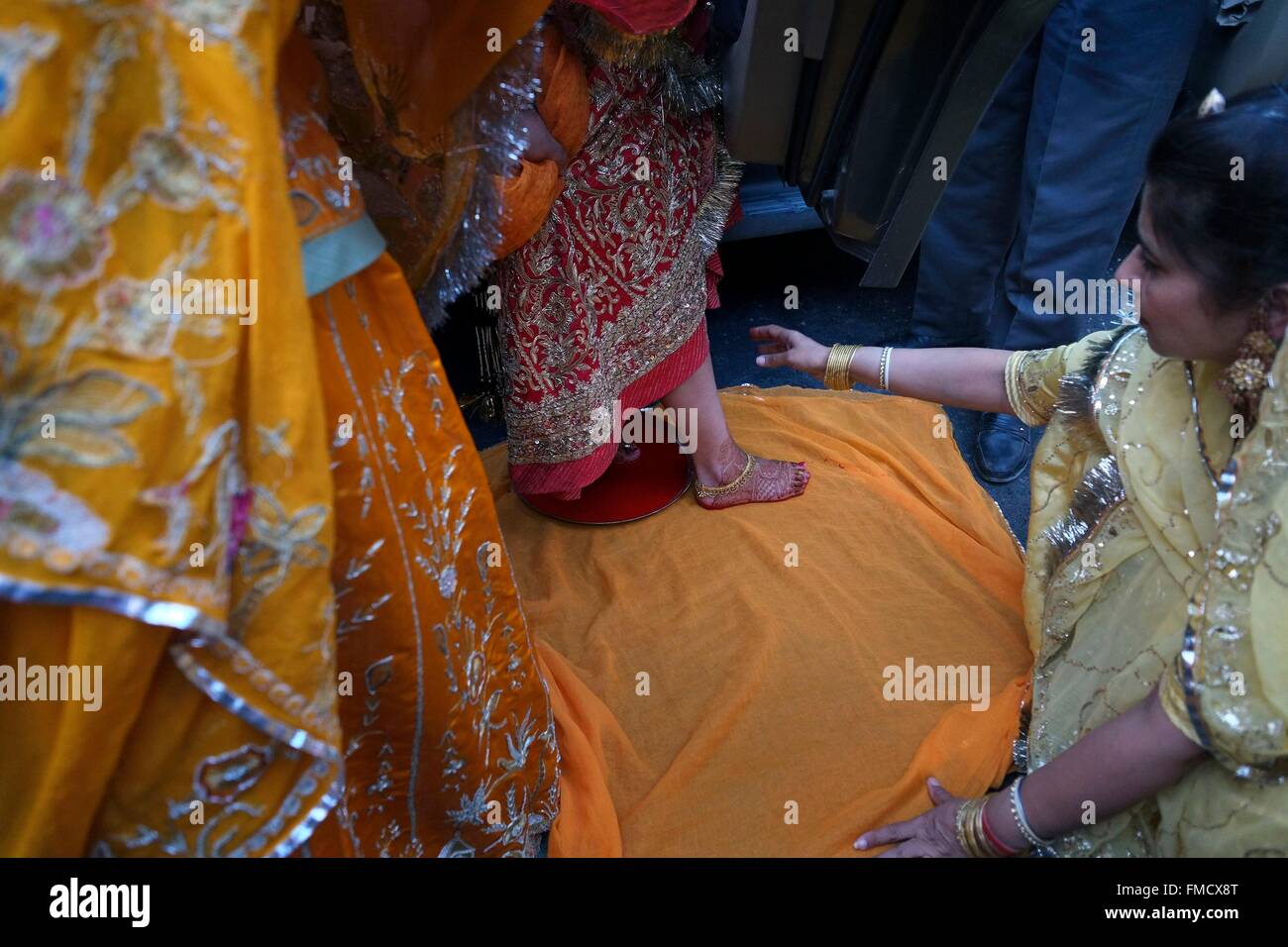 India, Rajasthan State, Jodhpur, a royal Rajasthani wedding between Param Vijay et Kamakshi Kumari, day 3, the bride, still Stock Photo