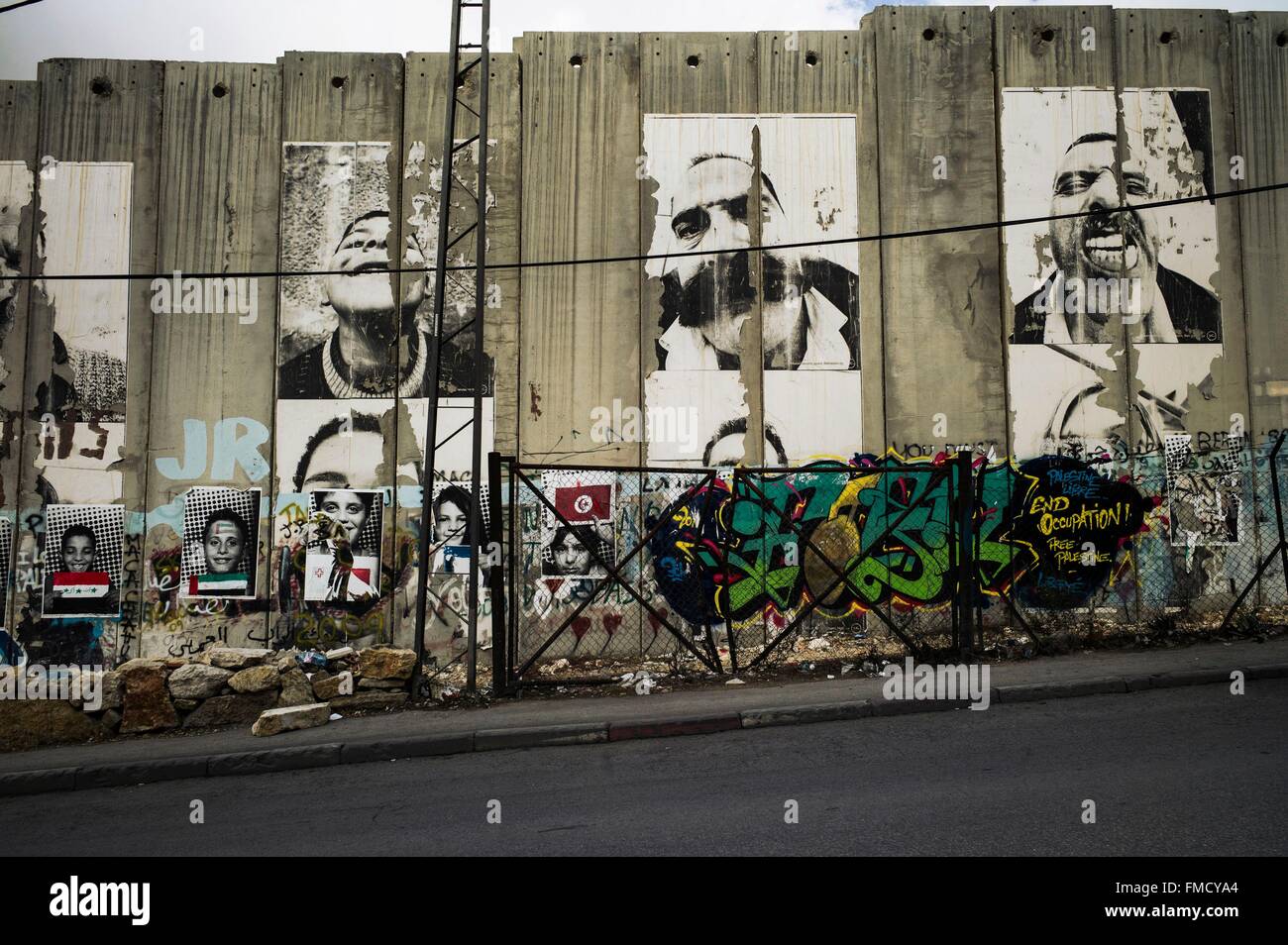 Israel, Palestine, the West Bank ( litigious territory), Bethleem, Israeli West Bank barrier, stickings of the photographer JR Stock Photo