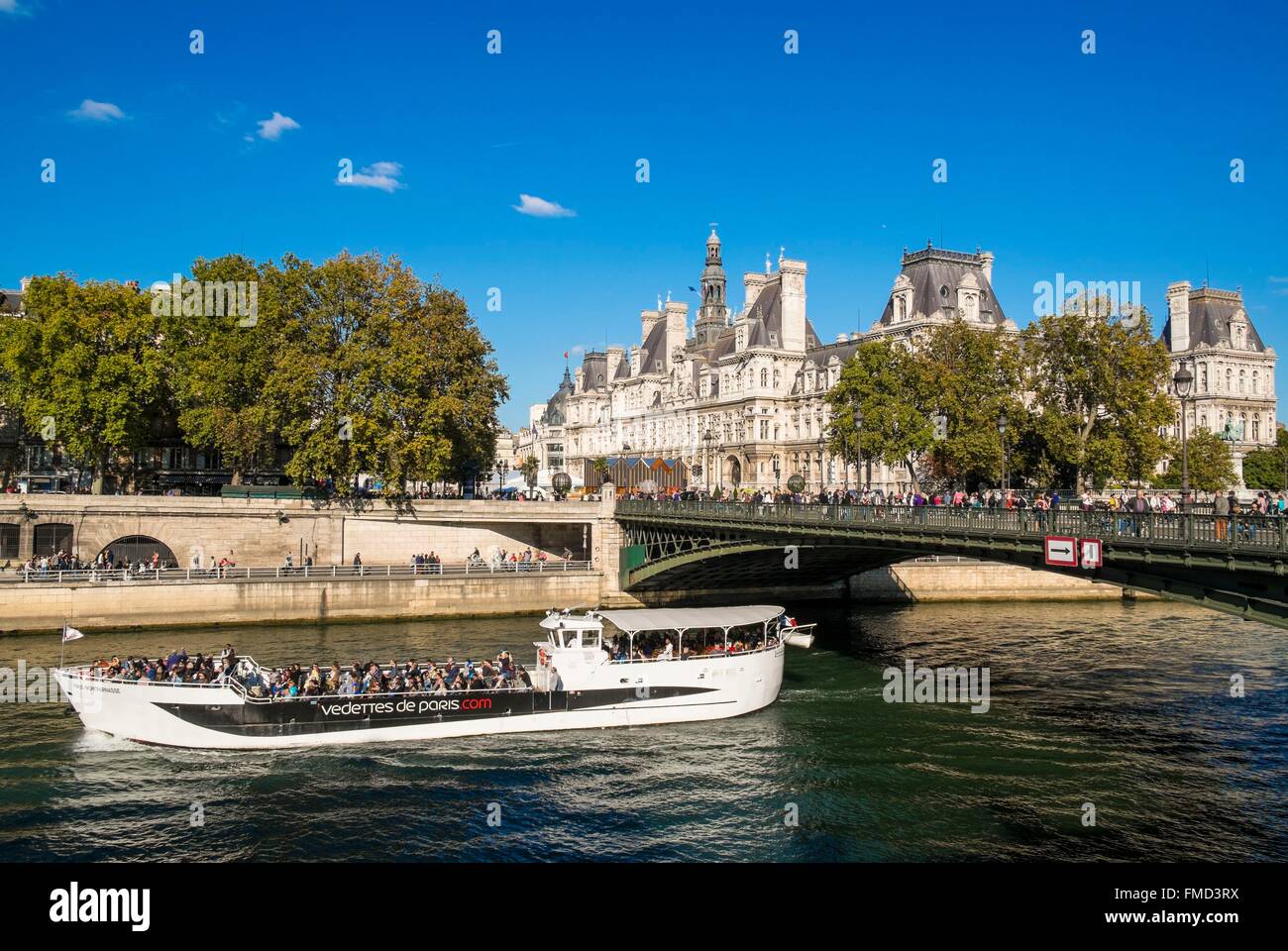 France, Paris, area listed as World Heritage by UNESCO, a riverboat
