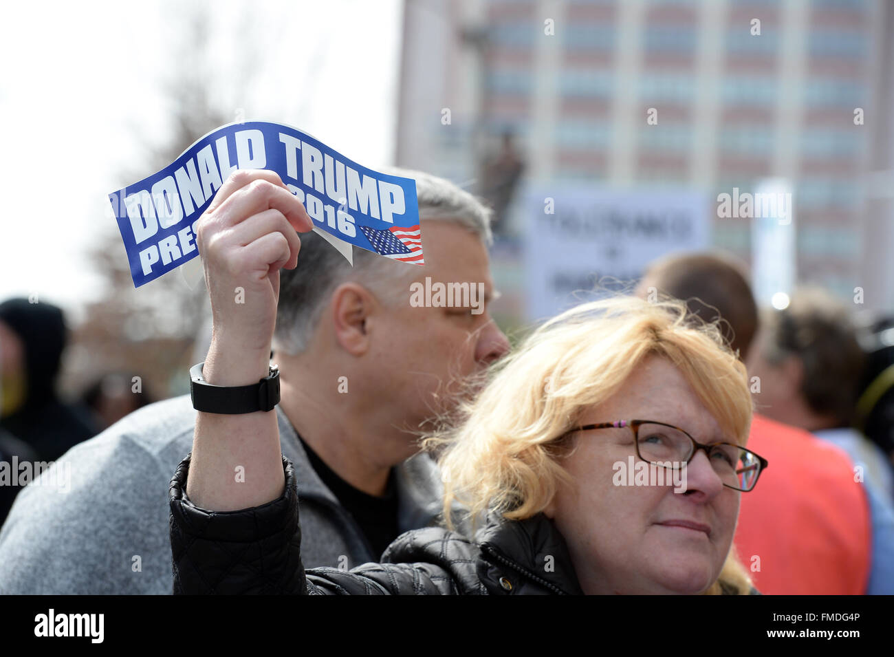 Saint Louis, Missouri, USA. 11th Mar, 2016. Donald Trump supporter holds sticker outside the Peabody Opera House in Downtown Saint Louis Credit:  Gino's Premium Images/Alamy Live News Stock Photo