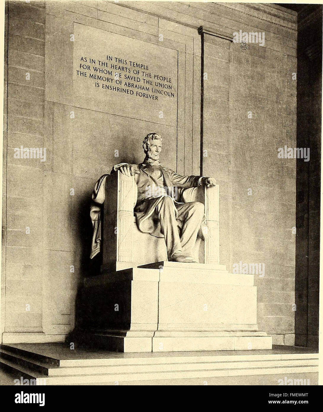 Statues of Abraham Lincoln. Lincoln Memorial (1922 Stock Photo Alamy